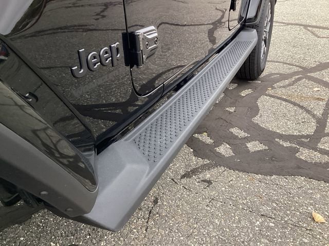 New 2025 Jeep Wrangler Sahara w/ Safety Group image 21
