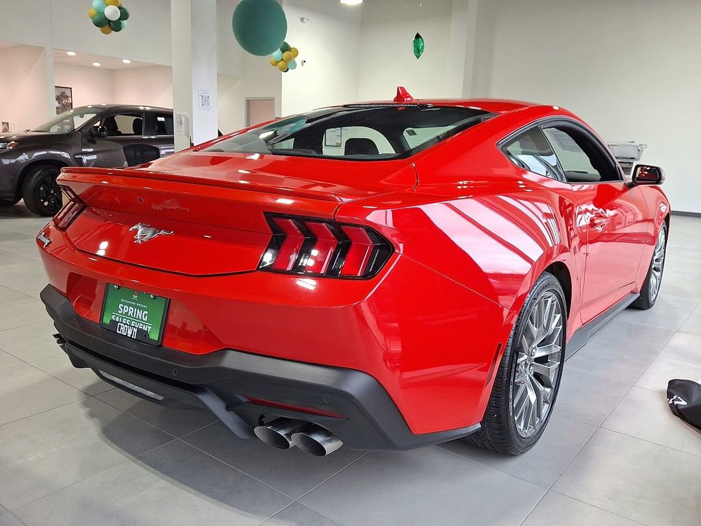 Used 2024 Ford Mustang Premium image 6