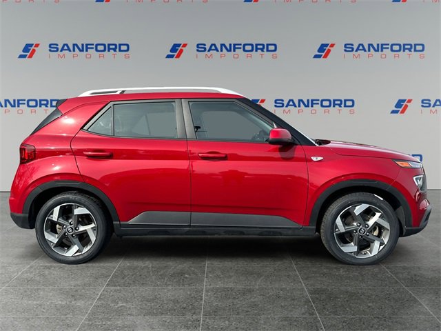 Used 2022 Hyundai Venue SEL image 6