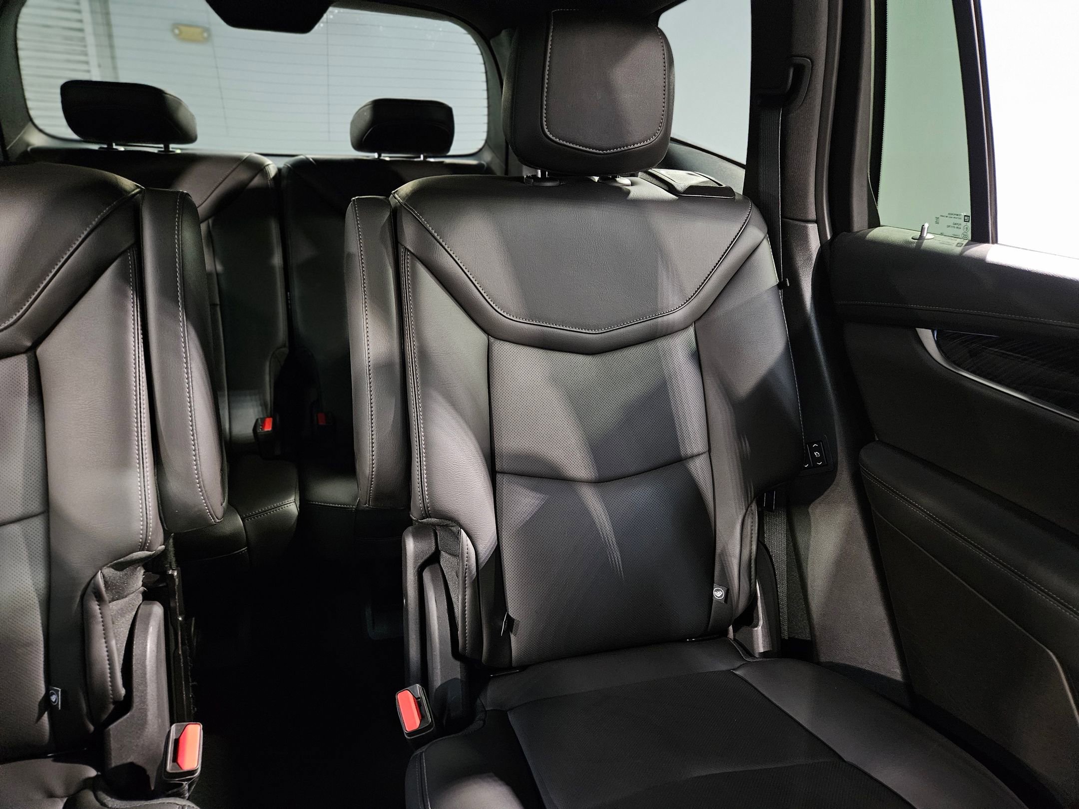 Used 2025 Cadillac XT6 Premium Luxury image 14