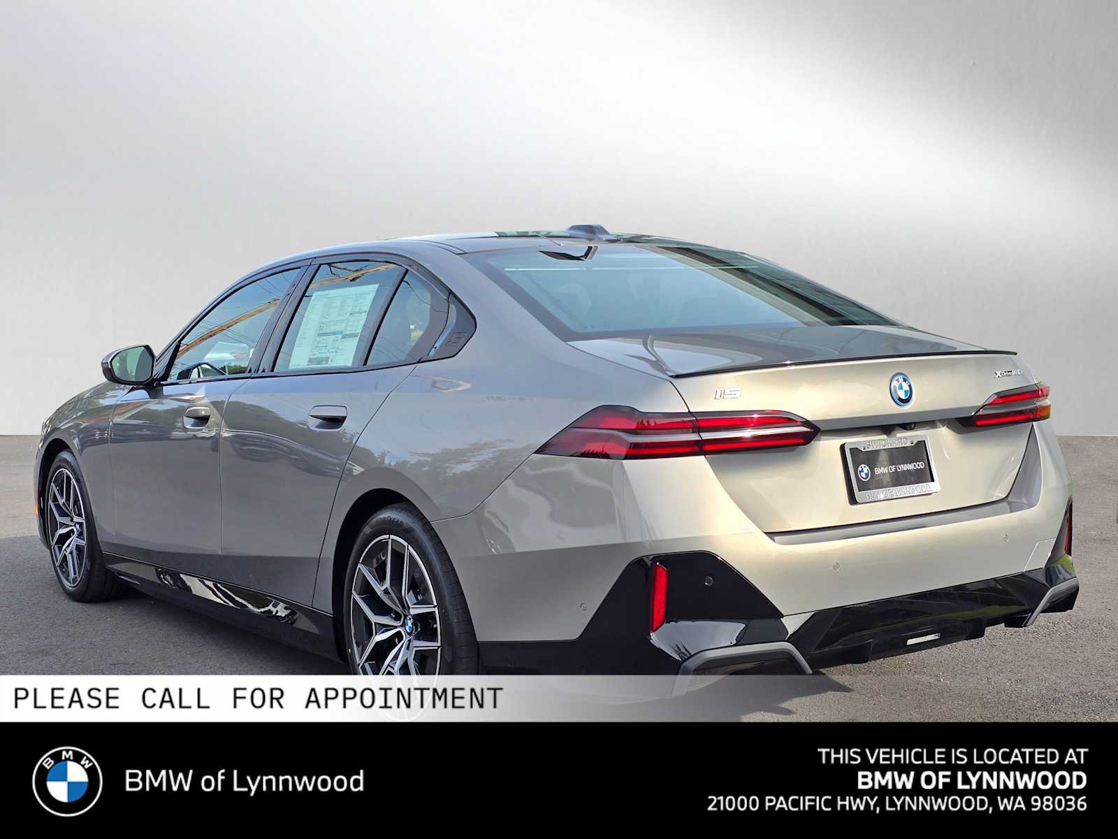 New 2027 BMW i5 xDrive40 AWD/4WD image 5