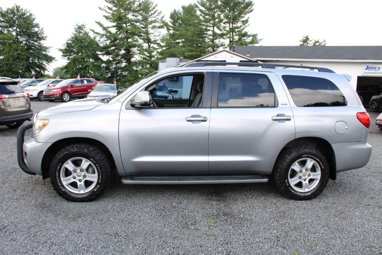 Used 2010 Toyota Sequoia SR5 AWD/4WD image 10