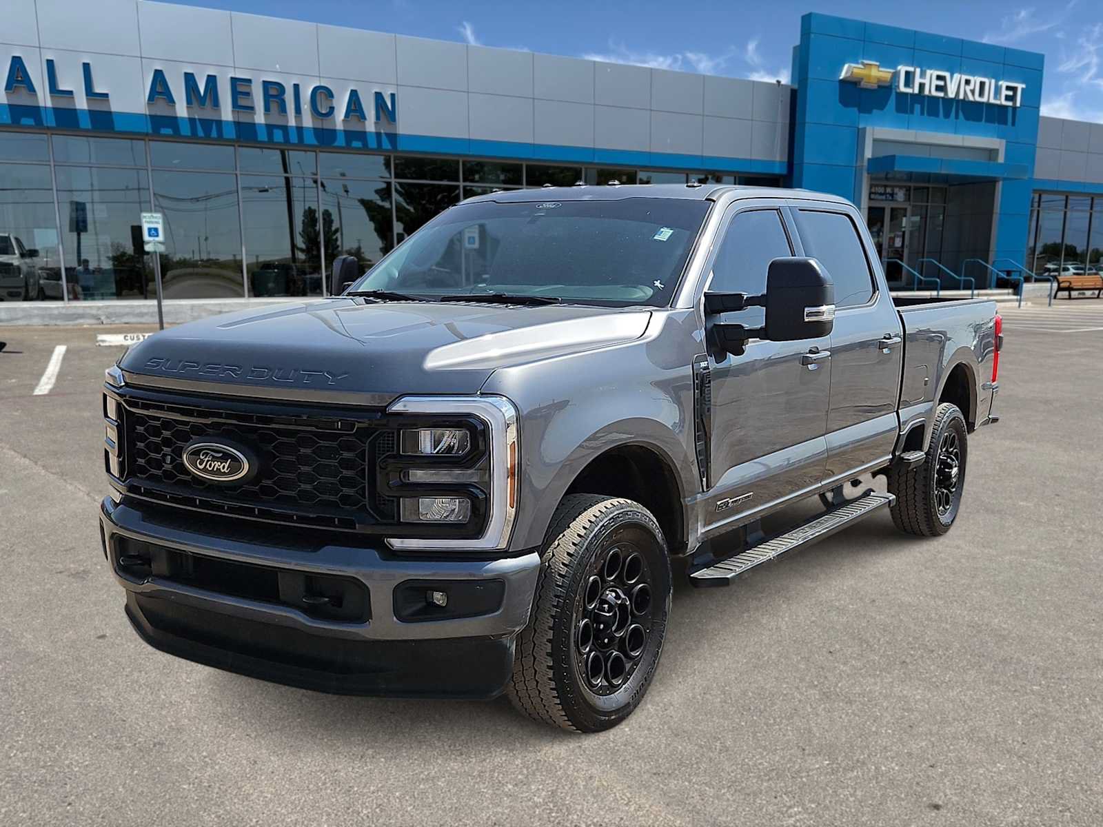 Used 2025 Ford F250 XLT w/ Black Appearance Package AWD/4WD image 4