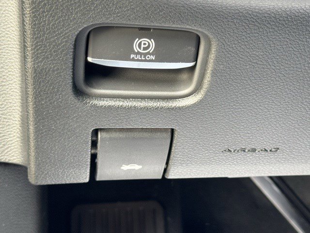 New 2025 Jeep Grand Cherokee L Limited w/ Trailer Tow Package image 14