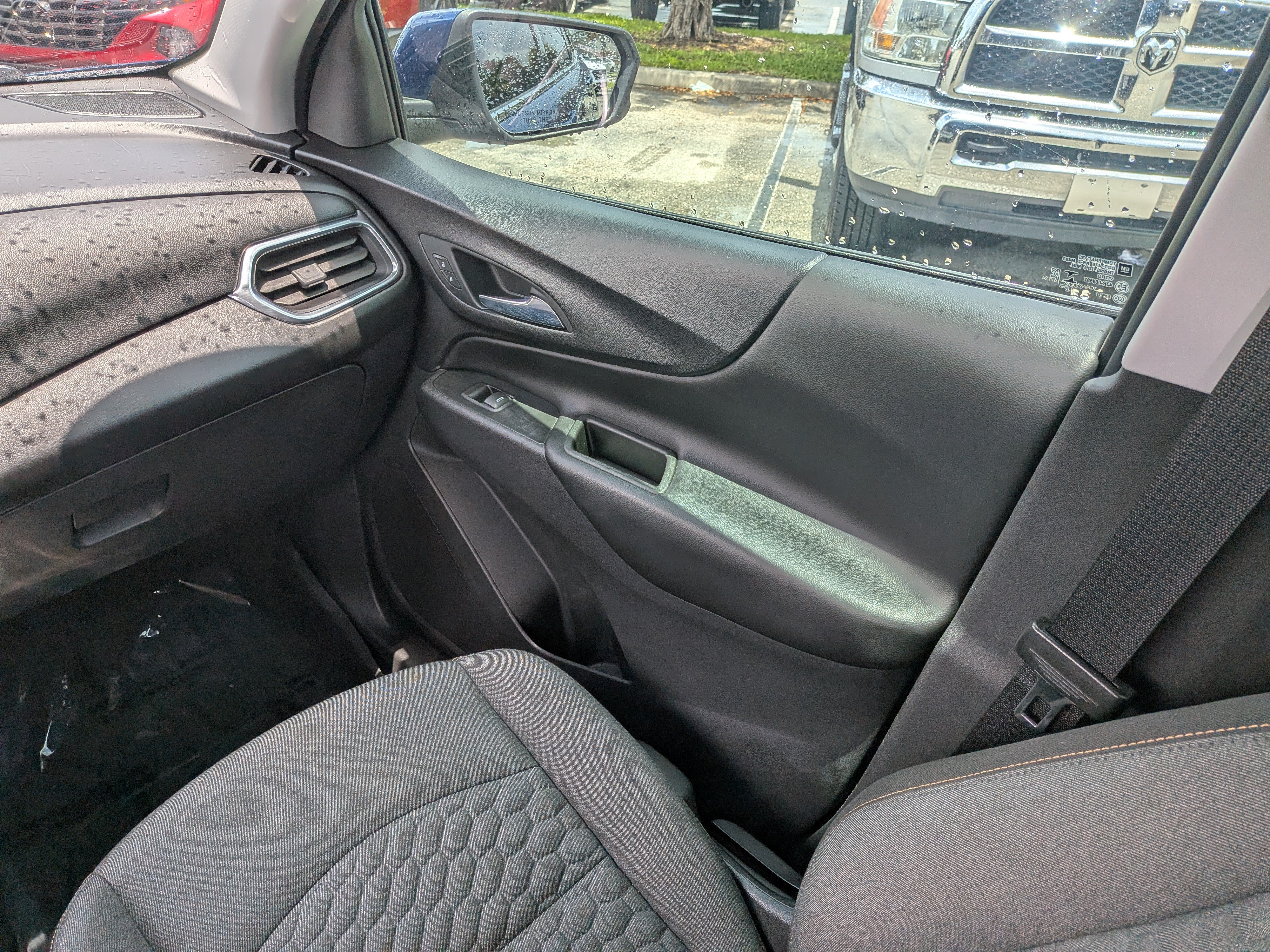 Used 2020 Chevrolet Equinox LT AWD/4WD image 19