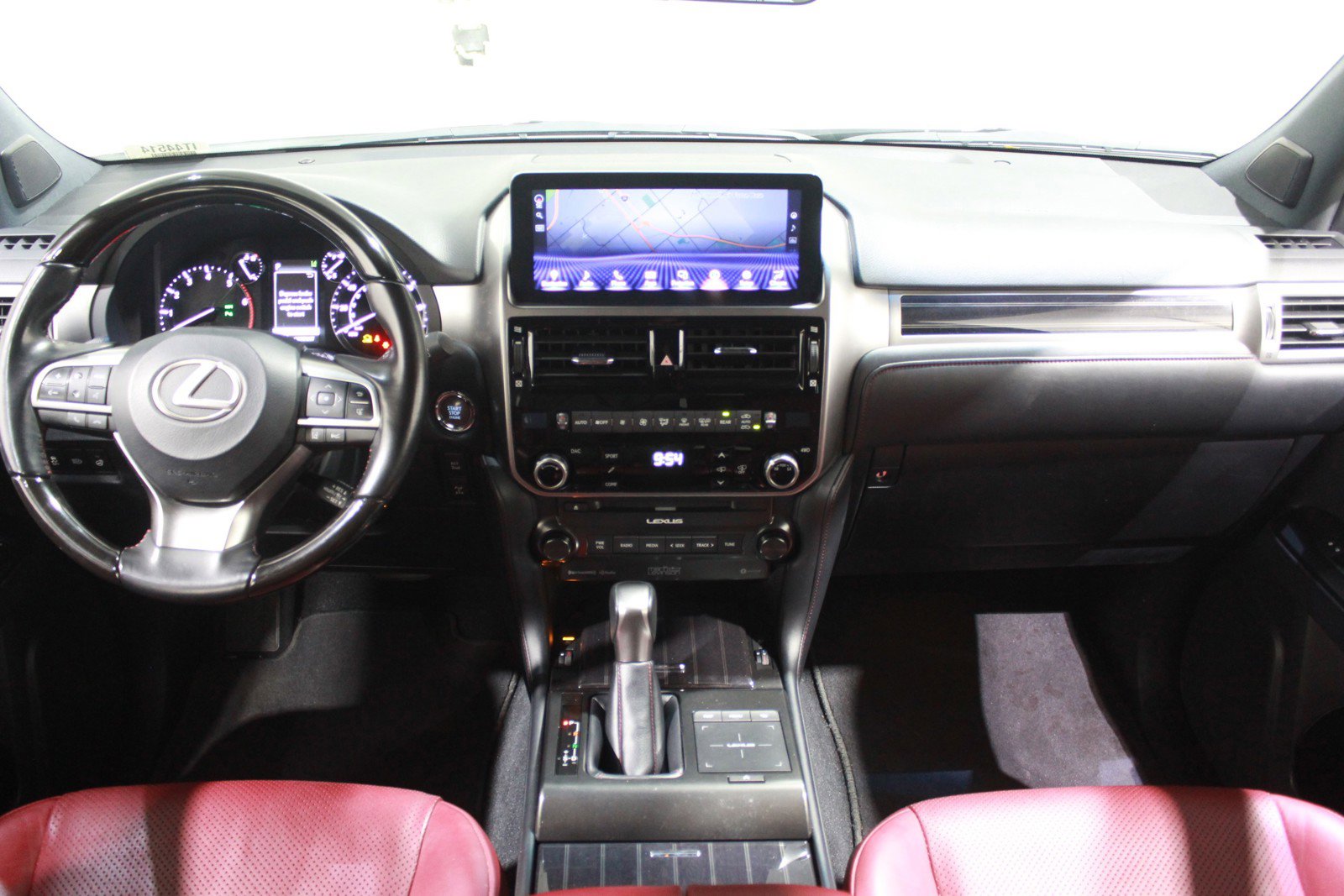 Used 2023 Lexus GX 460 Luxury image 2