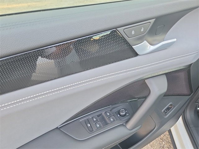 New 2026 Volkswagen Tiguan SE R-Line image 11