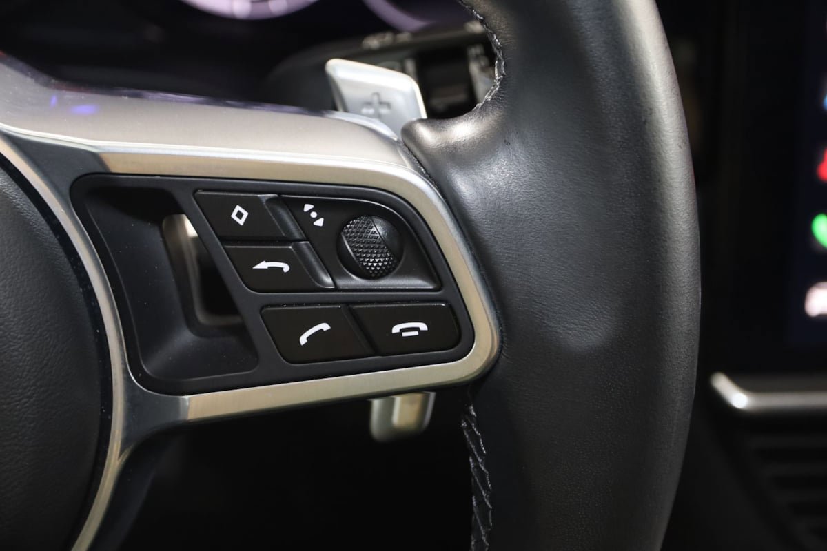 Used 2022 Porsche Cayenne Platinum Edition w/ Premium Package Plus AWD/4WD image 43