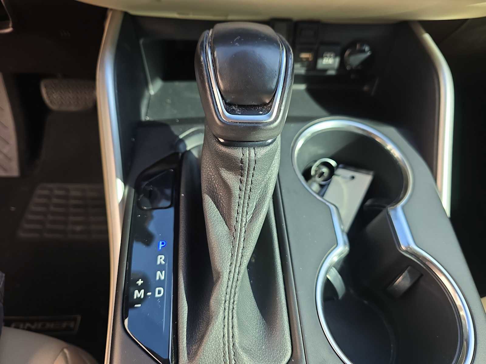 Used 2021 Toyota Highlander XLE image 20