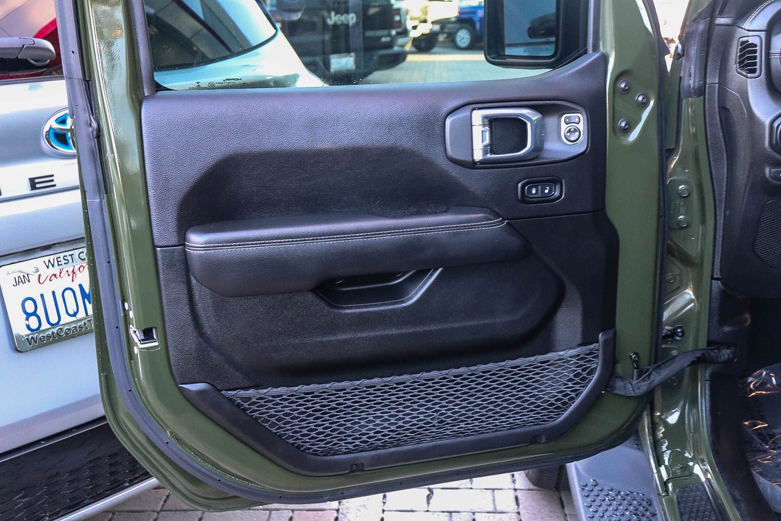 Used 2022 Jeep Wrangler Unlimited Sahara image 20