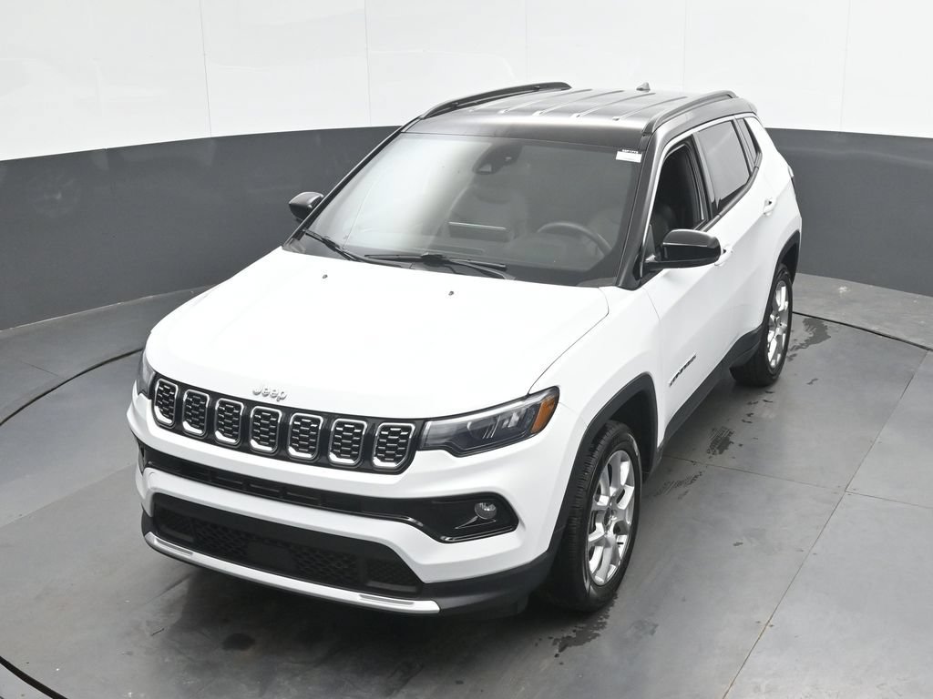 Used 2025 Jeep Compass Limited AWD/4WD image 34