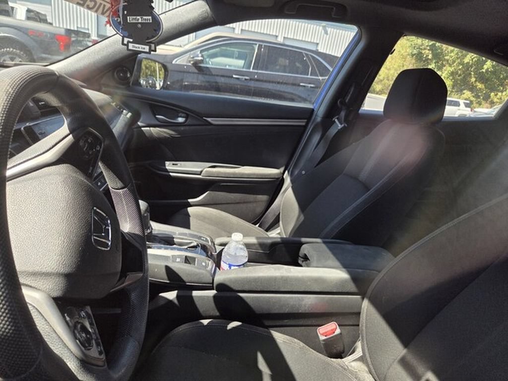 Used 2019 Honda Civic EX image 4