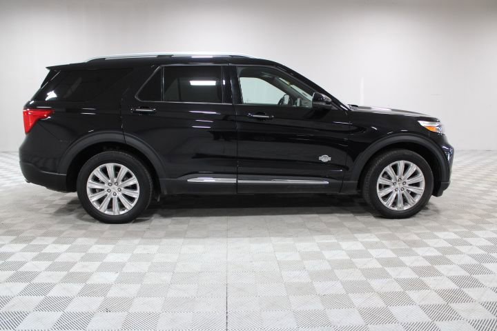 Used 2022 Ford Explorer King Ranch w/ Technology Package image 12