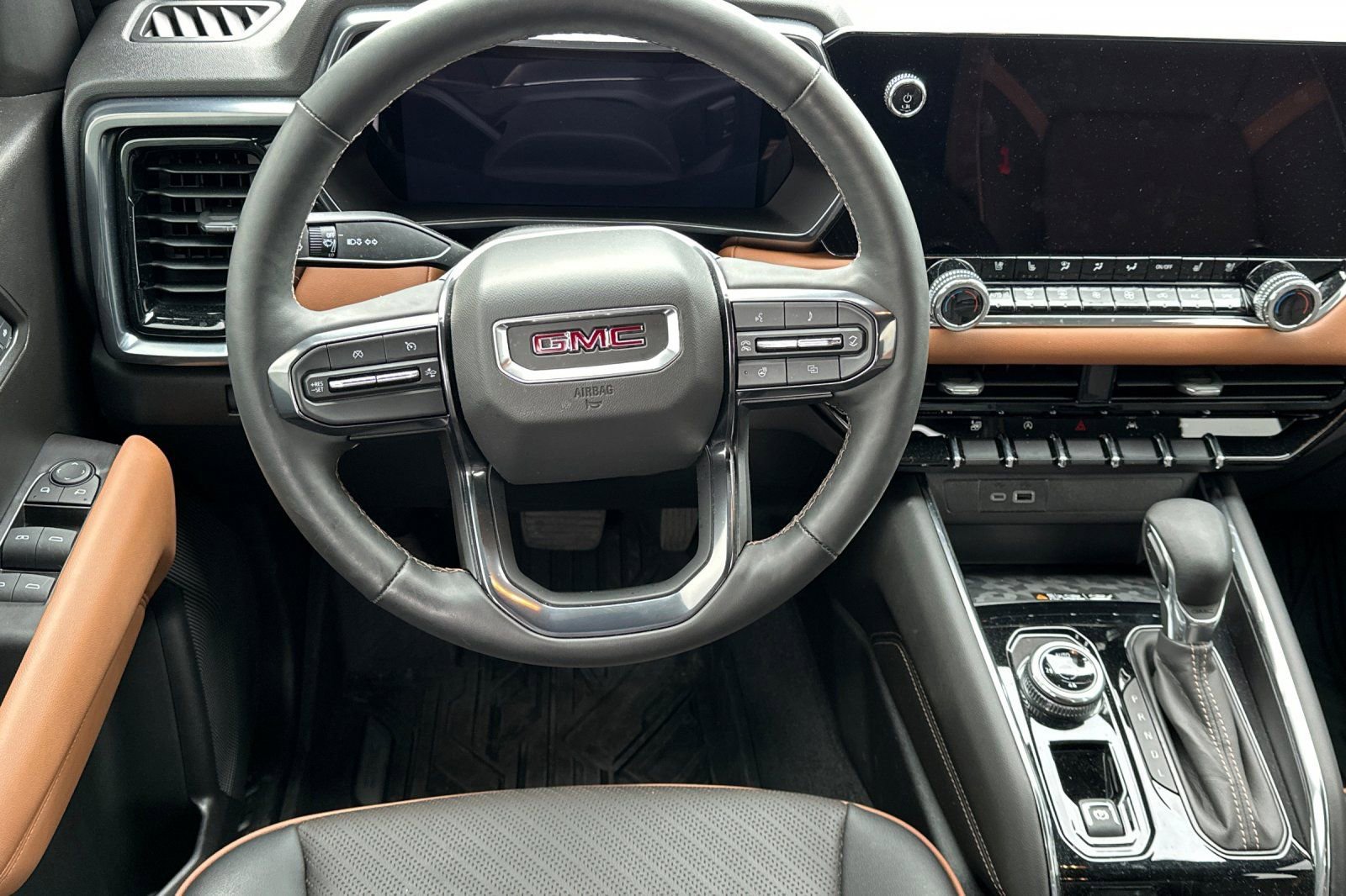 Used 2024 GMC Canyon AT4 w/ LPO, Off Road Lift Package image 15