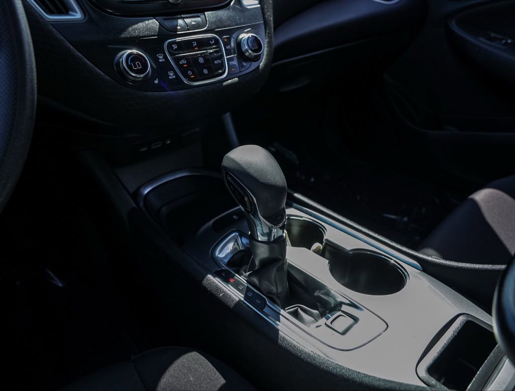 Used 2023 Chevrolet Malibu LT image 31