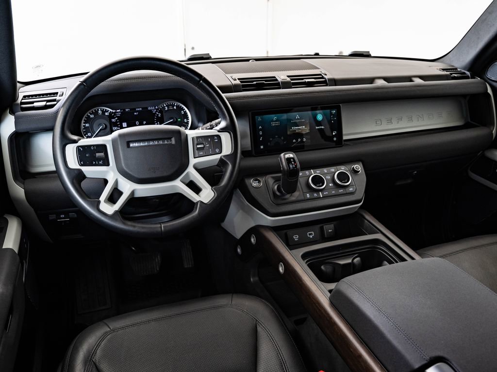 Used 2023 Land Rover Defender 90 S AWD/4WD image 4
