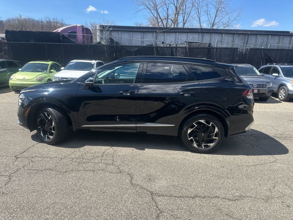 Used 2023 Kia Sportage SX image 3
