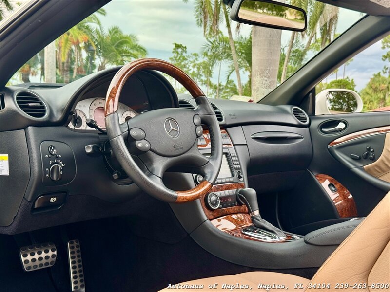 Used 2007 Mercedes-Benz CLK 350 Cabriolet image 32