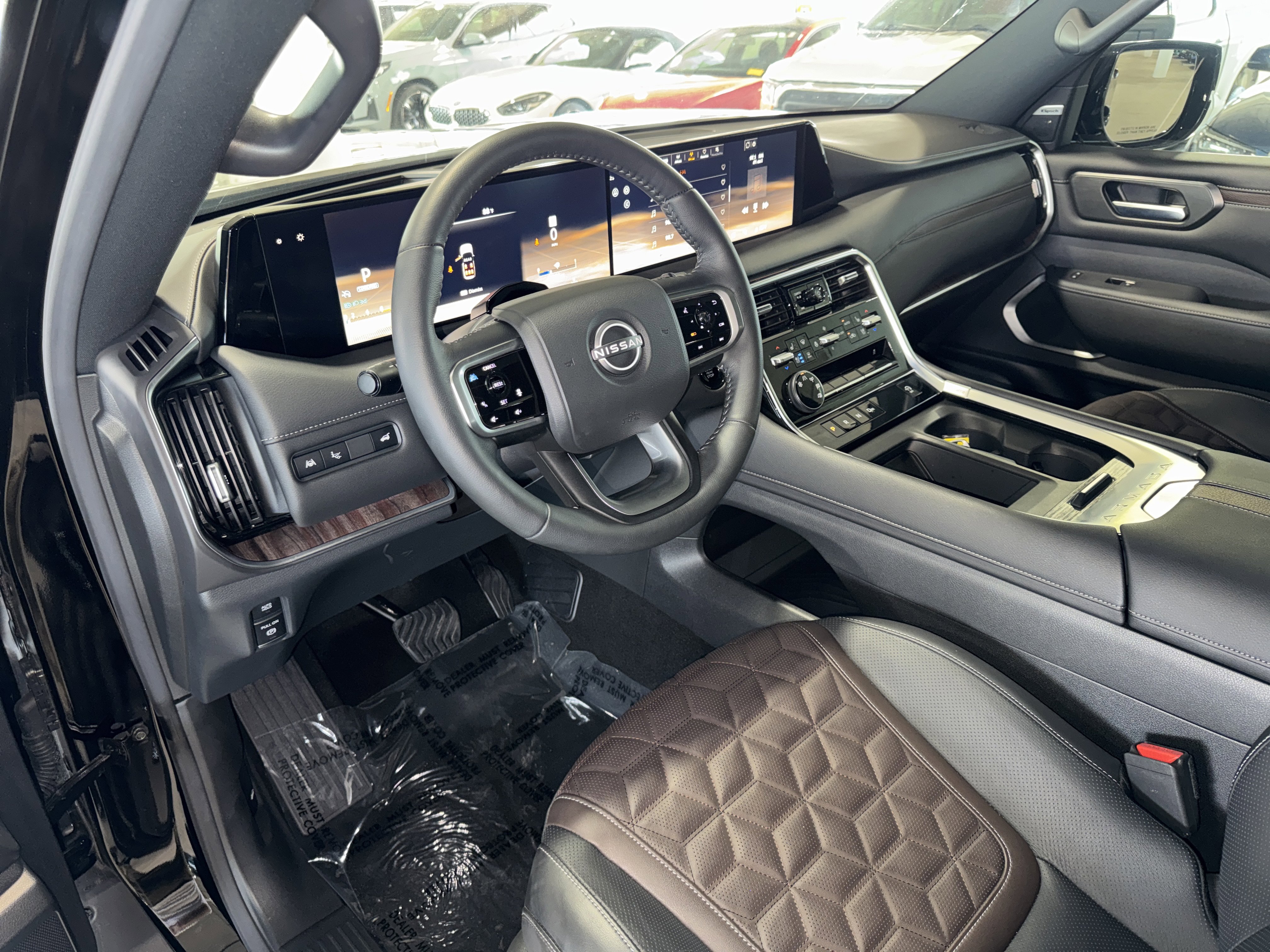 Used 2025 Nissan Armada Platinum image 23