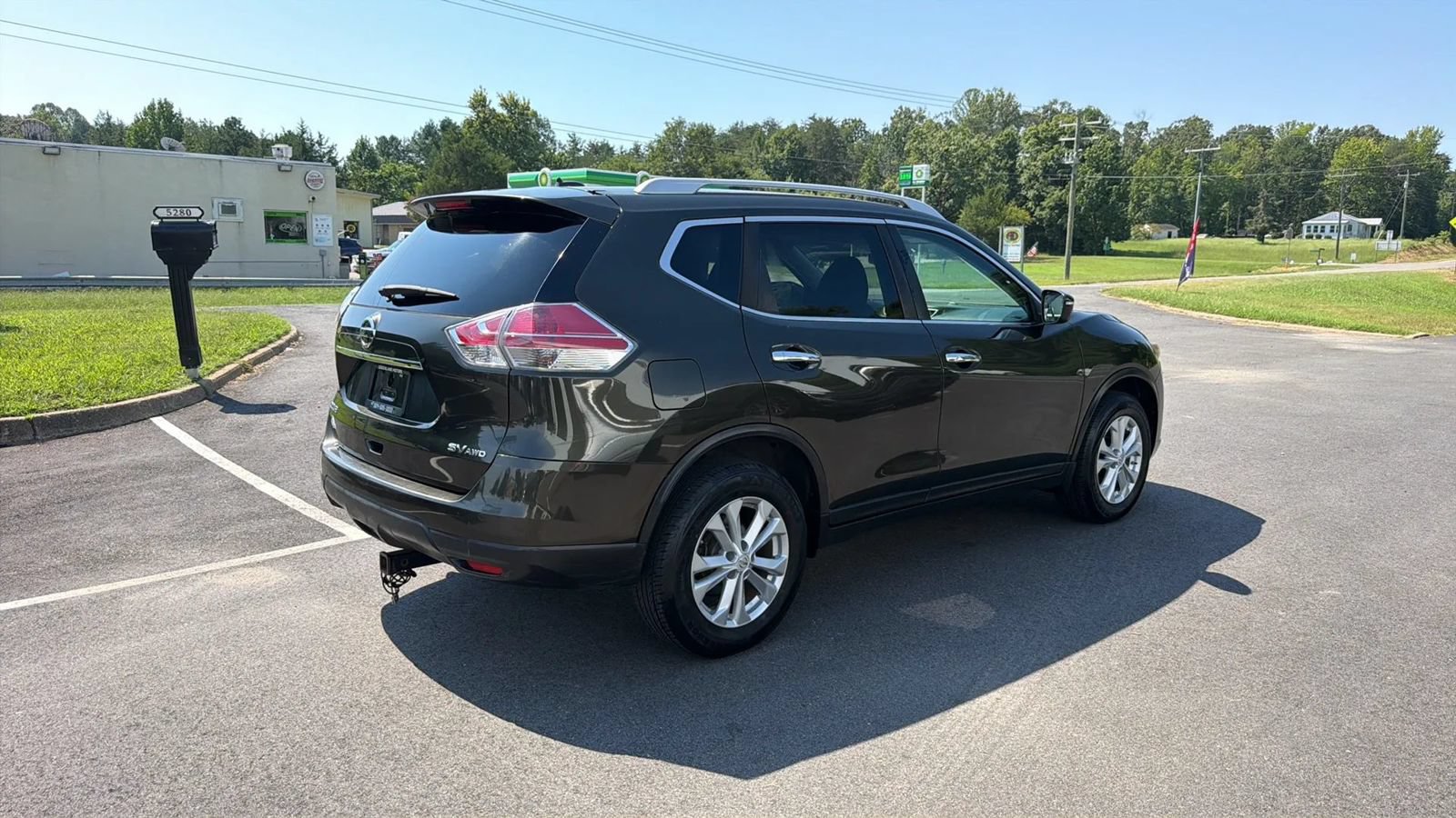 Used 2015 Nissan Rogue SV w/ SV Family Package AWD/4WD image 7