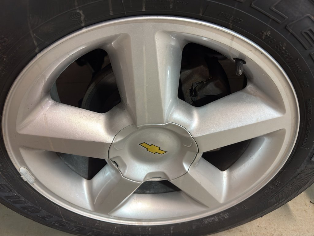 Used 2013 Chevrolet Avalanche LT w/ All-Star Edition image 35