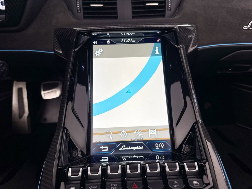Used 2017 Lamborghini Centenario LP 770-4 image 13