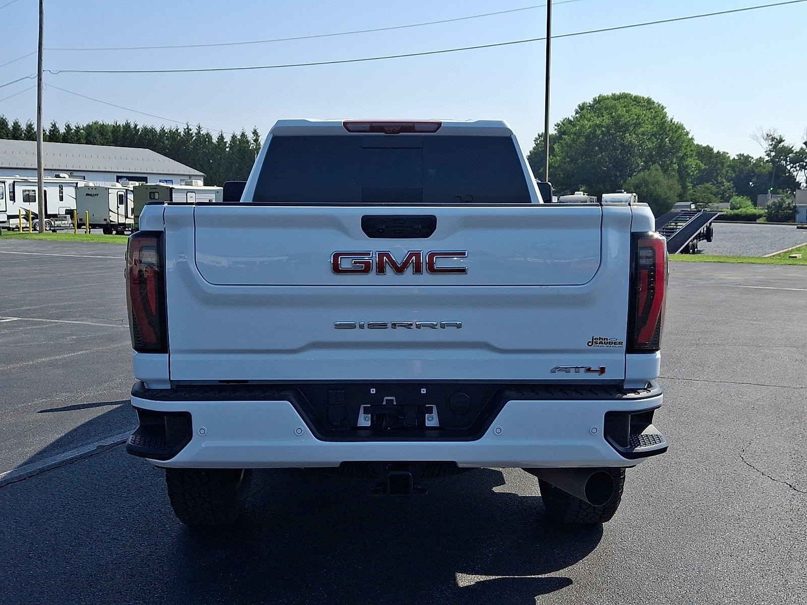 Used 2025 GMC Sierra 2500 AT4 w/ AT4 Premium Plus Package AWD/4WD image 5
