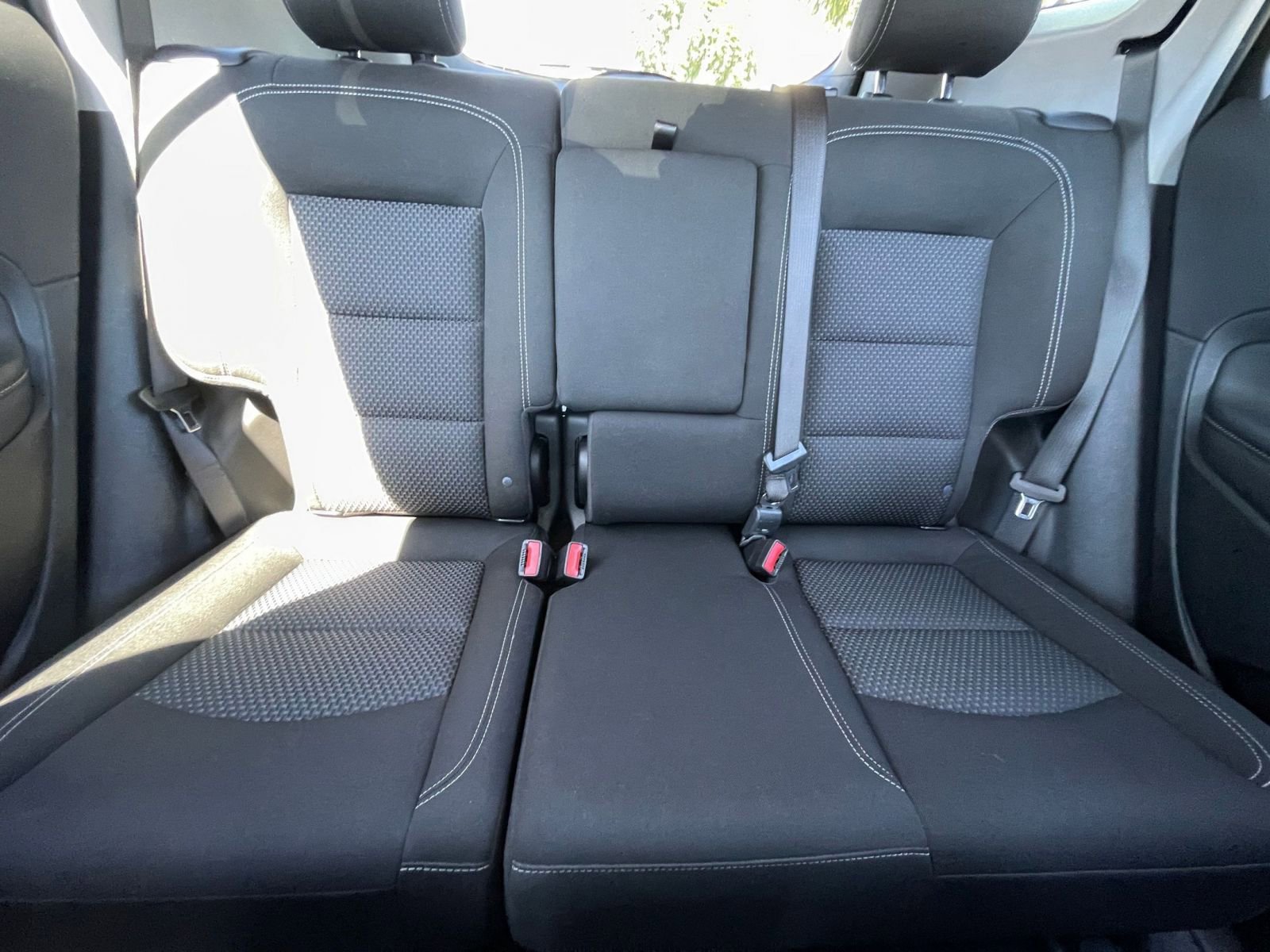 Used 2024 GMC Terrain SLE image 38