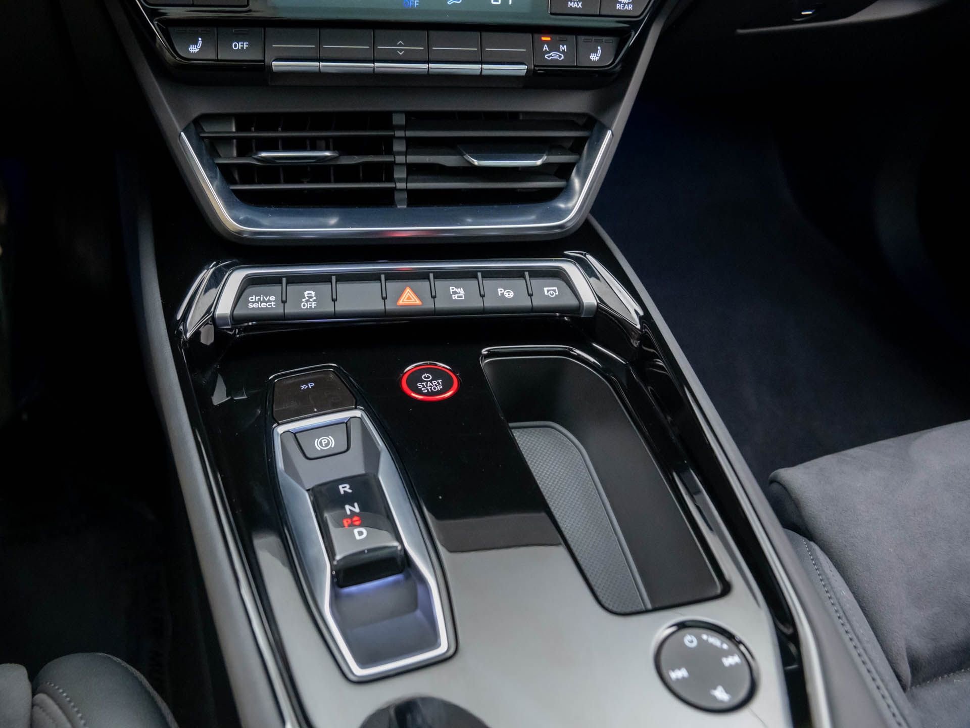 Used 2022 Audi e-tron GT Prestige w/ Prestige Package image 24