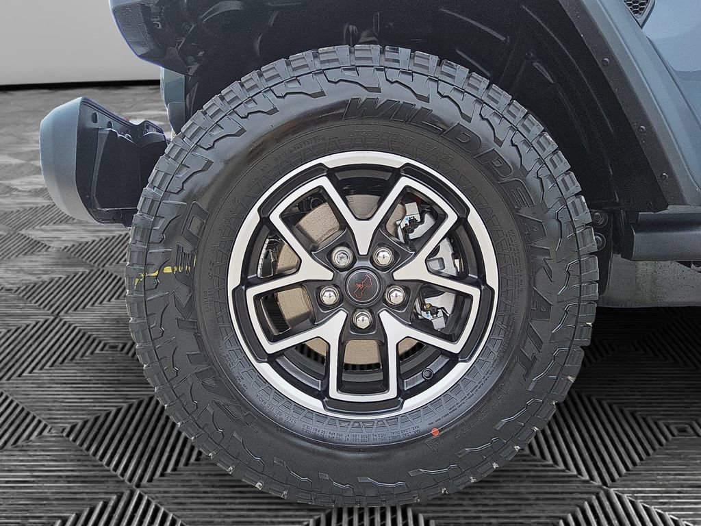 New 2026 Jeep Gladiator Rubicon w/ Steel Power Dome Hood Package AWD/4WD image 14
