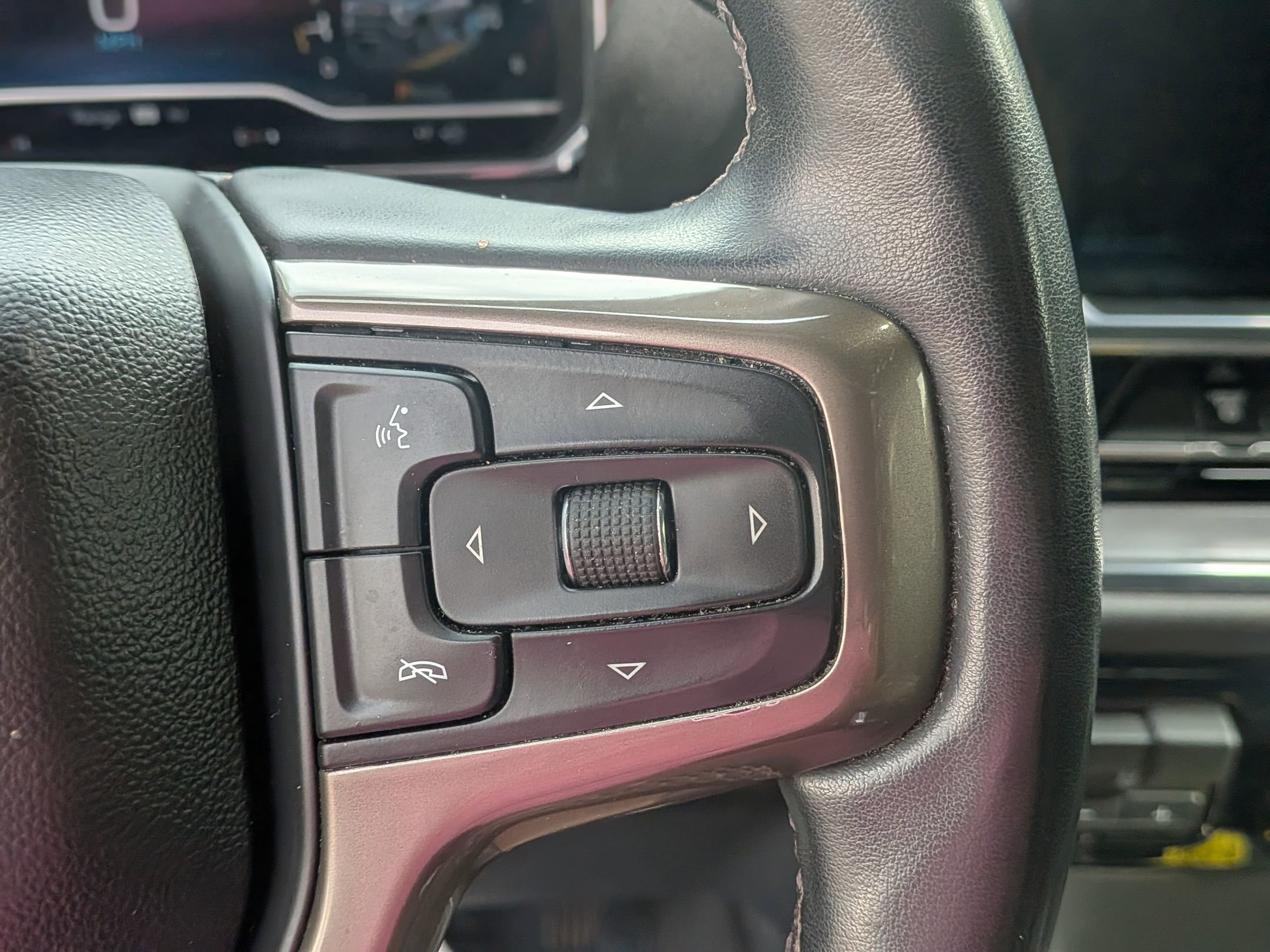 Certified 2024 Chevrolet Silverado 2500 High Country w/ High Country Premium Package AWD/4WD image 23