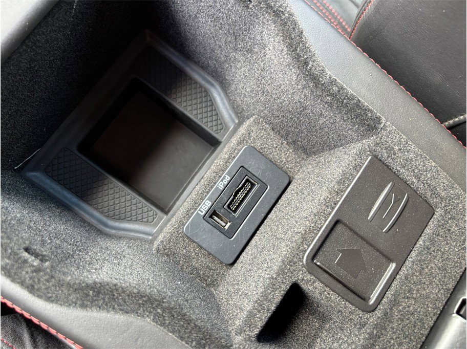 Used 2014 Jaguar XKR R RWD image 21