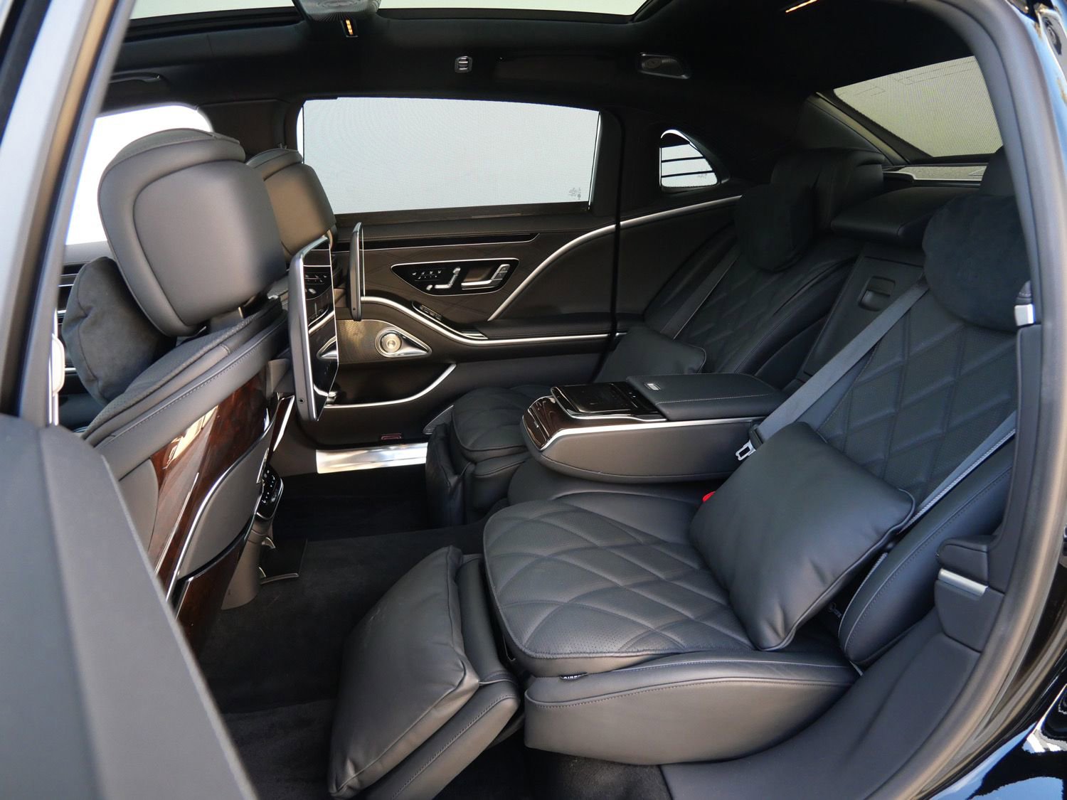 Used 2024 Mercedes-Benz Maybach S 680 4MATIC image 24