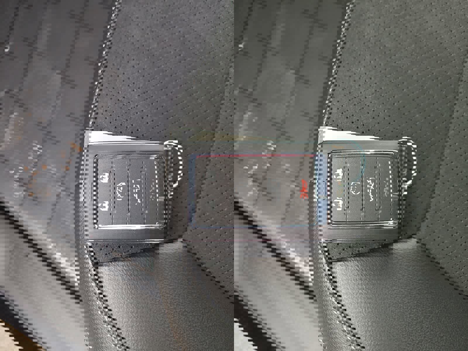 New 2025 Jeep Grand Cherokee Altitude w/ Trailer Tow Package image 28