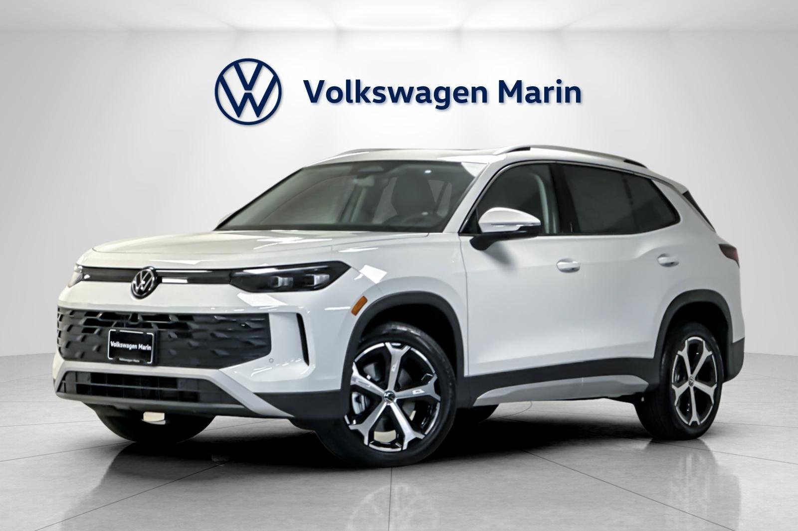 New 2025 Volkswagen Tiguan SE