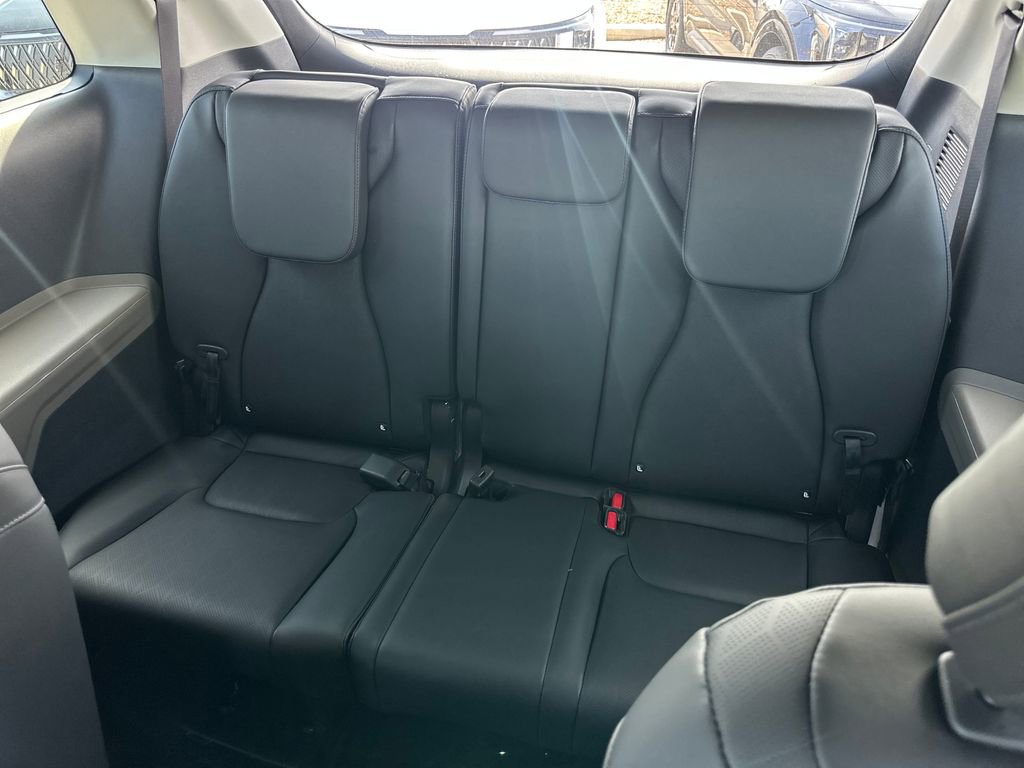 New 2026 Kia Carnival EX image 18