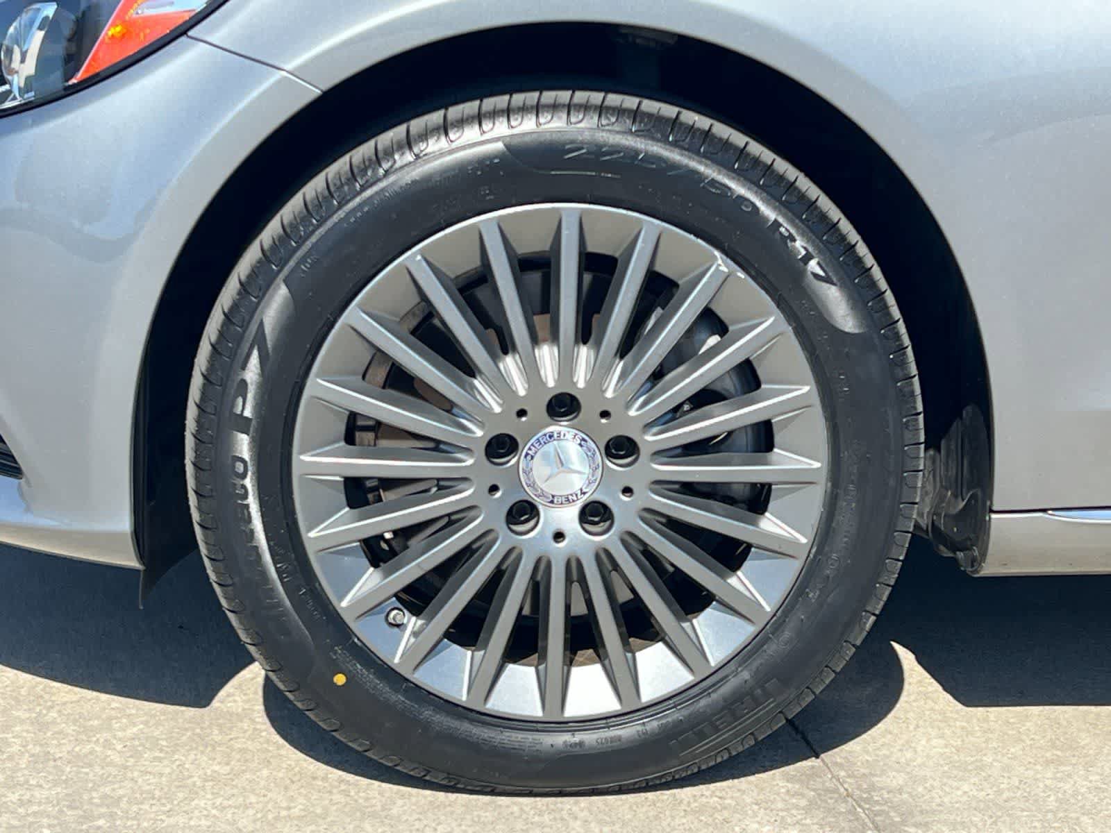 Used 2015 Mercedes-Benz C 300 4MATIC Sedan image 27