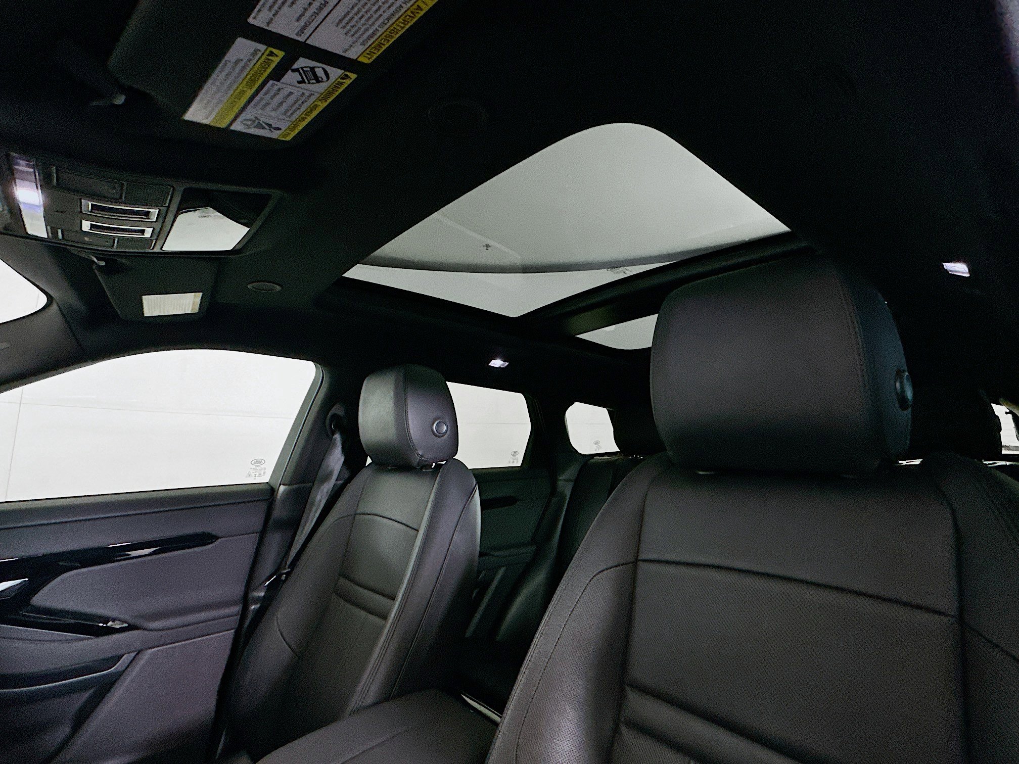 Used 2024 Land Rover Range Rover Evoque S image 26