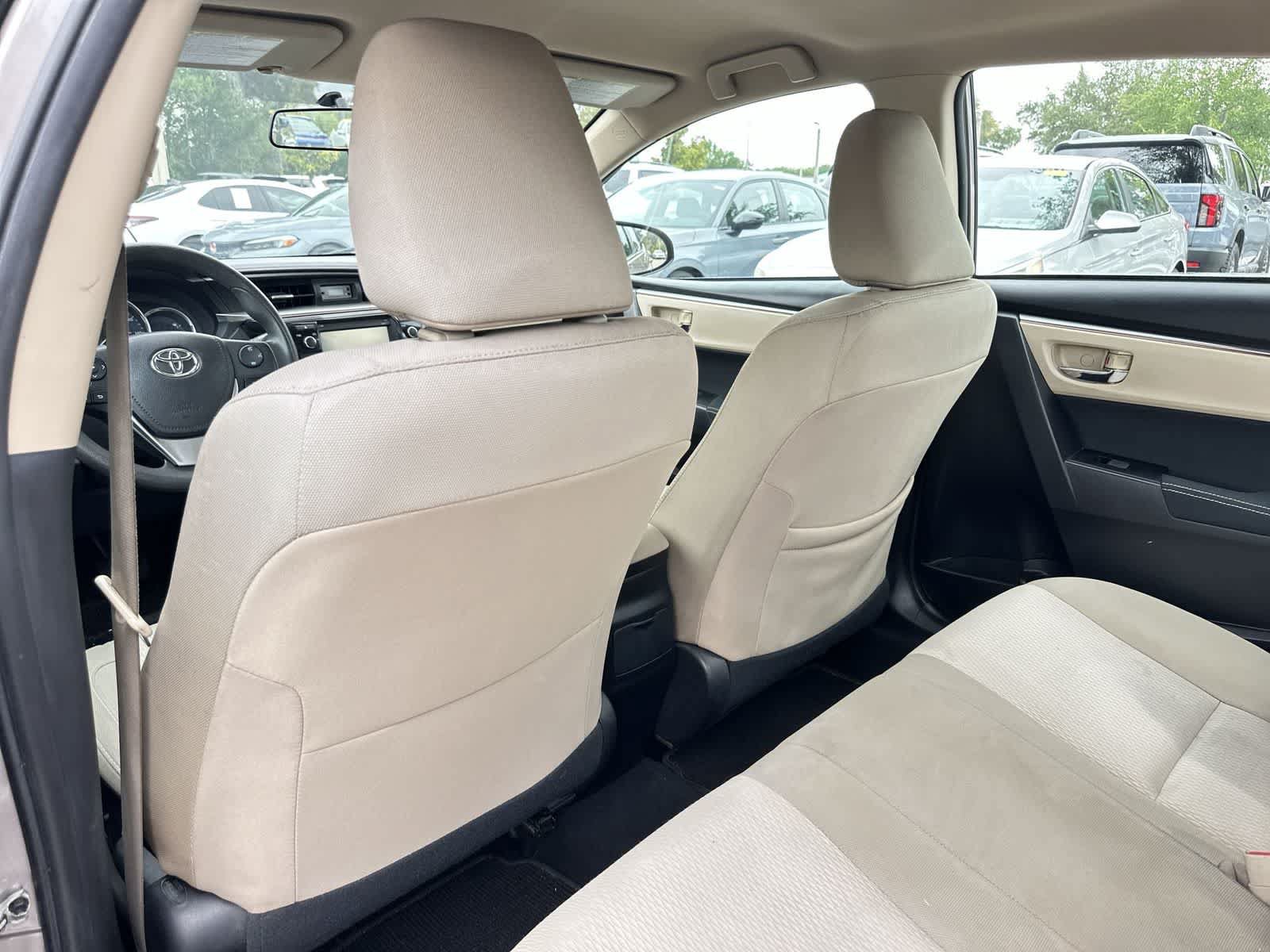 Used 2015 Toyota Corolla LE FWD image 14