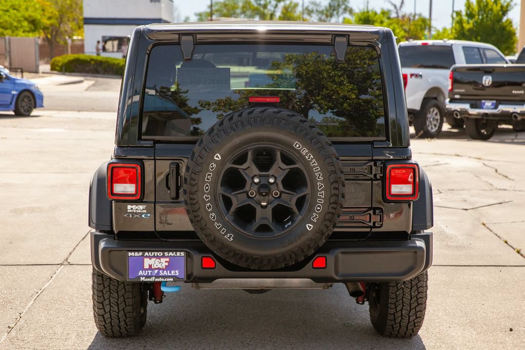Used 2023 Jeep Wrangler Unlimited w/ Sun & Screen Package AWD/4WD image 6