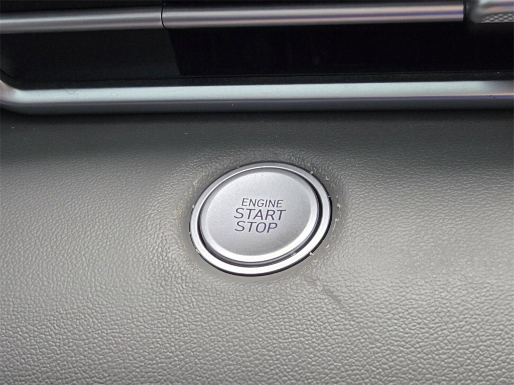 Certified 2023 Hyundai Elantra SEL image 22