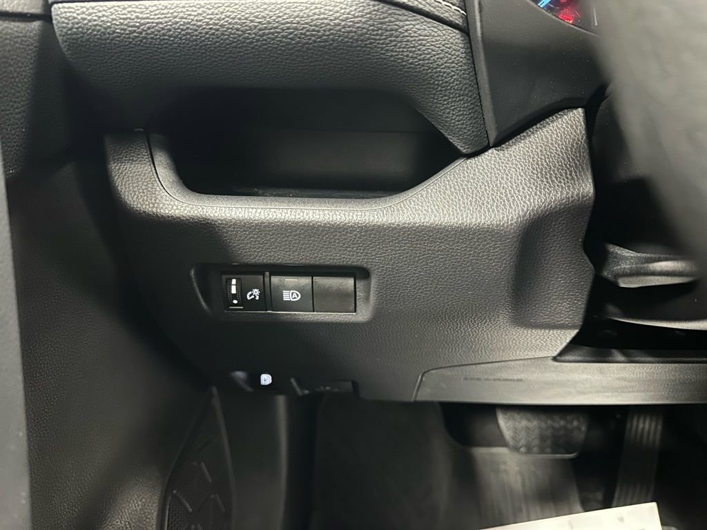 Used 2025 Toyota RAV4 Woodland Edition image 17