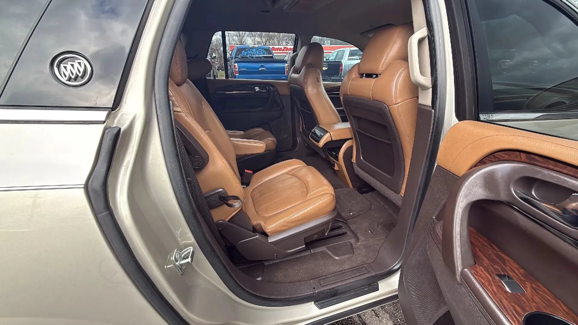 Used 2015 Buick Enclave Leather FWD image 16