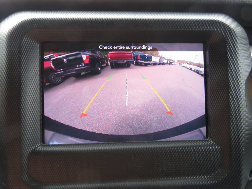 Used 2020 Jeep Wrangler Unlimited Sahara w/ Cold Weather Group AWD/4WD image 23