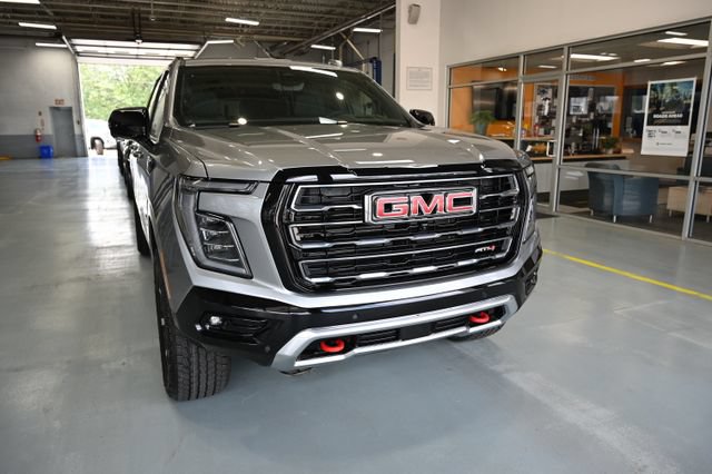 New 2026 GMC Yukon XL AT4 w/ AT4 Premium Package AWD/4WD image 3