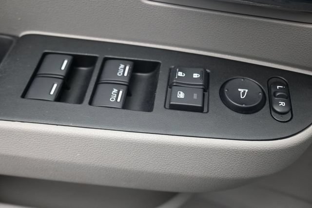 Used 2016 Honda Odyssey EX-L image 17