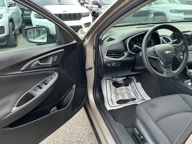 Used 2024 Chevrolet Malibu LT image 9