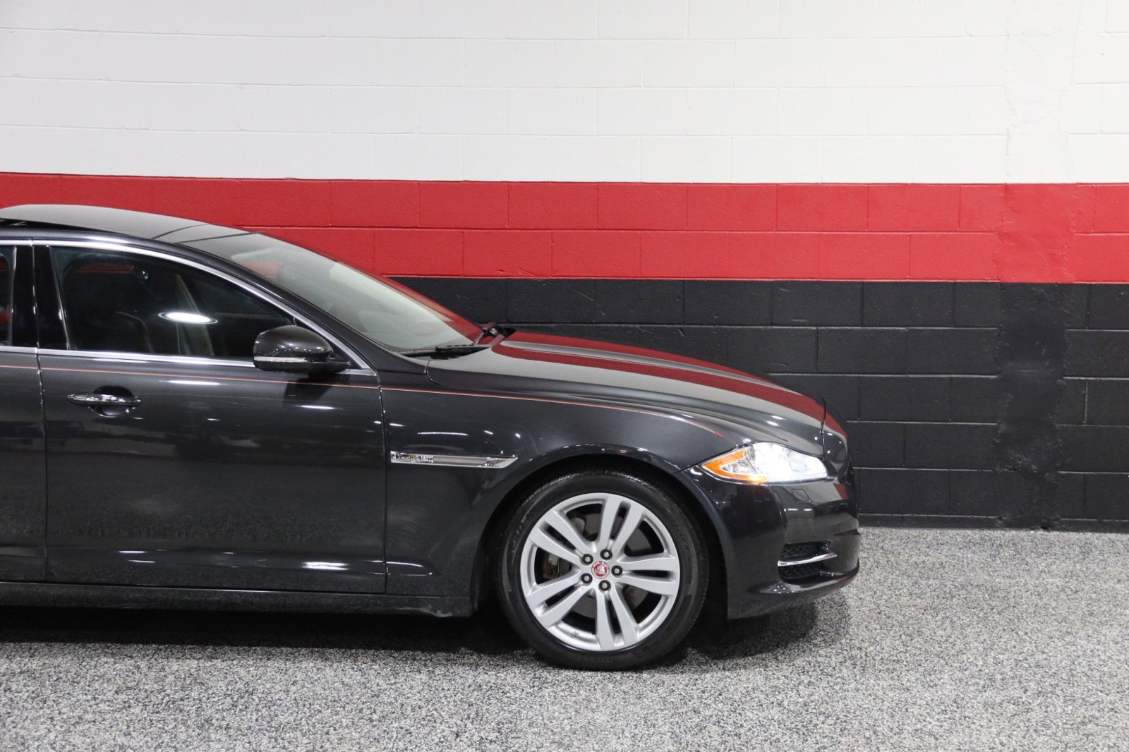 Used 2014 Jaguar XJ L Portfolio image 6