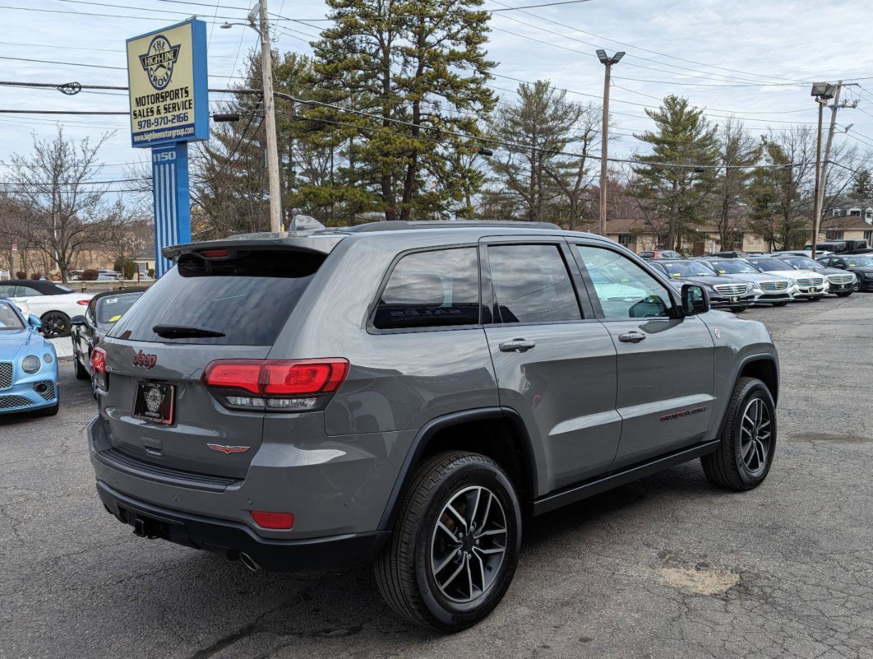 Used 2019 Jeep Grand Cherokee Trailhawk w/ Trailhawk Luxury Group AWD/4WD image 7