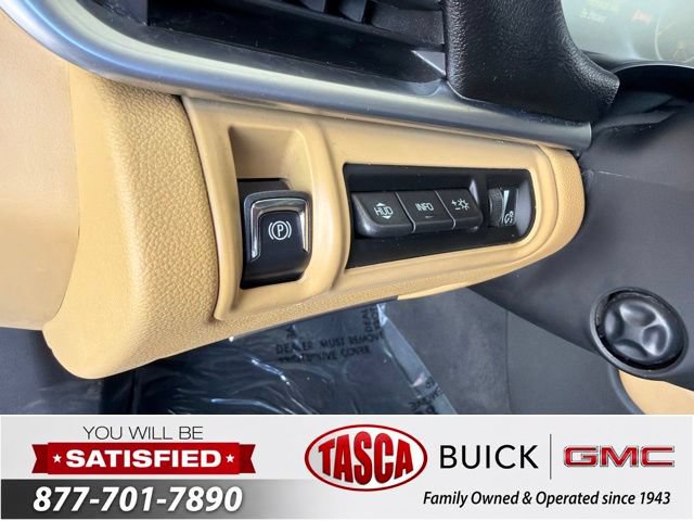 Used 2013 Cadillac XTS Premium FWD image 22